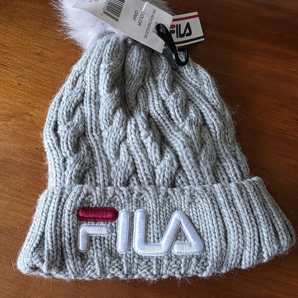 Fila Cabke Knit Beanie Pom-Pom NWT